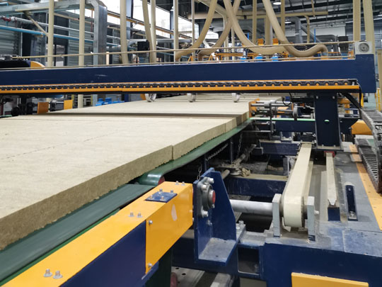 巖棉板生產(chǎn)線(xiàn)